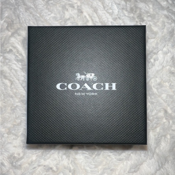 Authentic Coach Watch - Picture 3 of 4